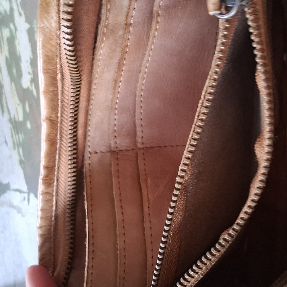 Platania Genuine Leather Wristlet— Tan Brown- Studded Design - Picture 5 of 9